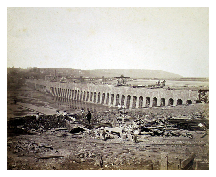 No 23 - General view of the dock wall on north side. 