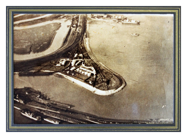 'River Ely and Windsor Slipway' 1930's