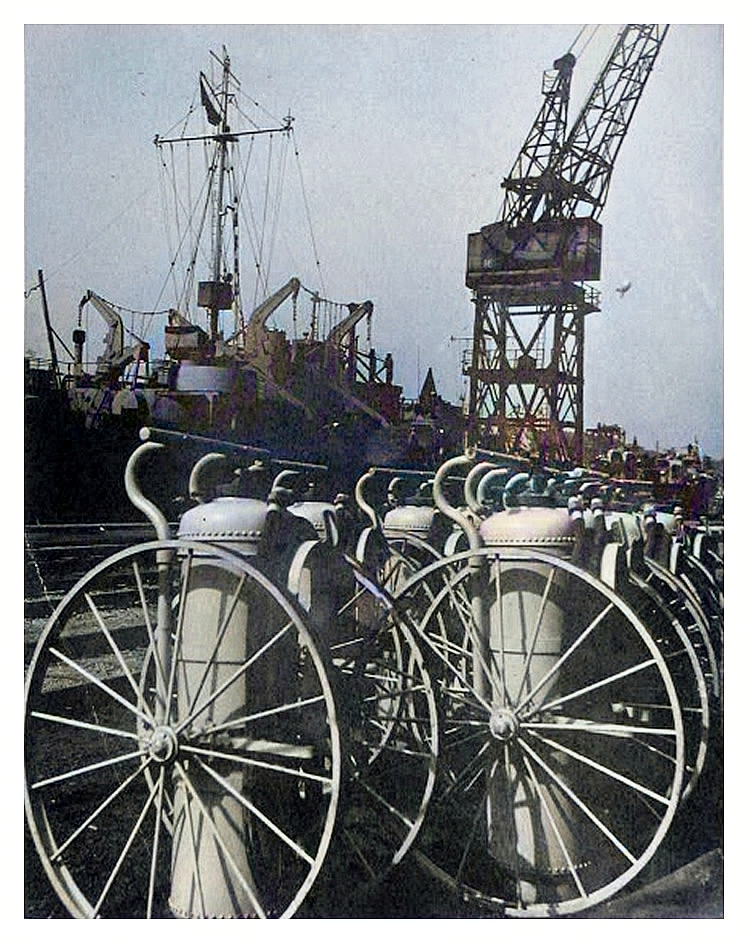 1943-4 - Another photograph showing rows of fire extinguishers lined up on the northern quayside of Penarth Dock. 