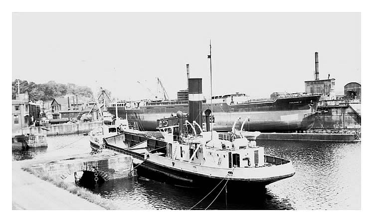 Fulham IX on Penarth pontoon.