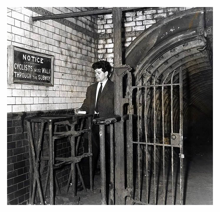 Turnstile at entrance to River Ely subway - Penarth Dock