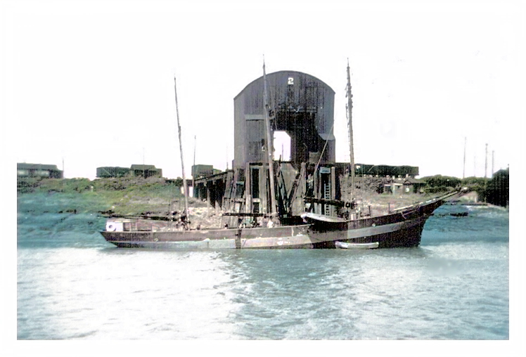No 2 coal tip with 'Eilian' - Ely Tidal Harbour- Penarth Dock