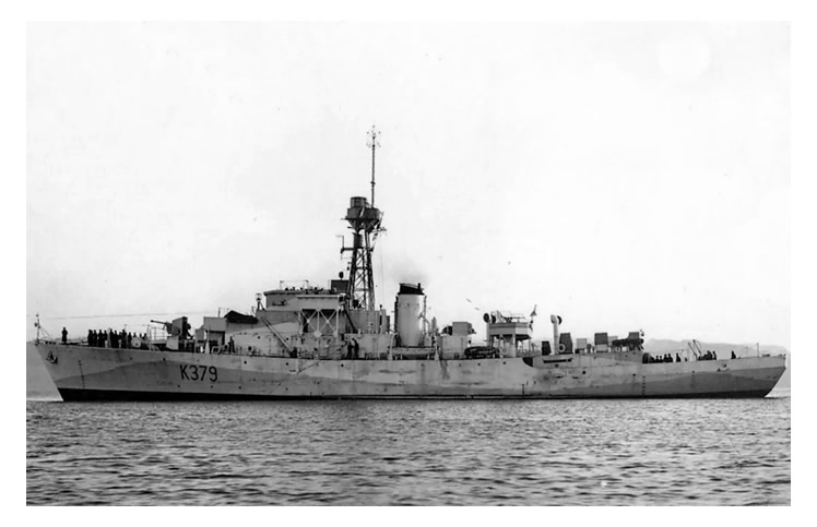 H.M.S. Carrisbrooke Castle ( K 379 - F 379 )
