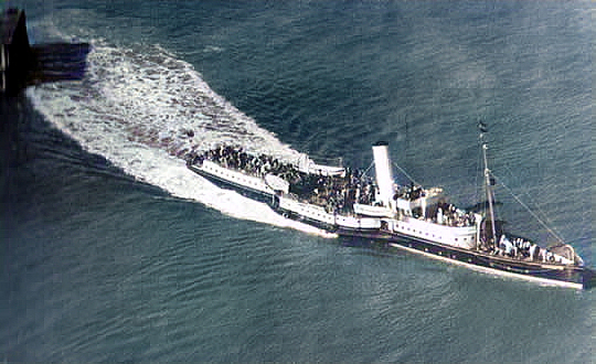 P.S.Ravenswood leaving Penarth pier