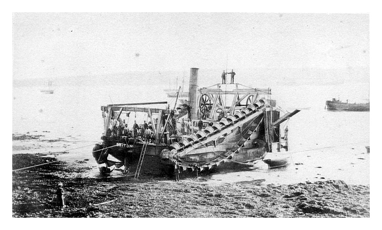 Mr. Mitchell's powerful dredging machine in 1863 - 'Briton'
