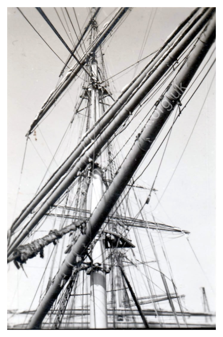 The foremast of 'Passat'