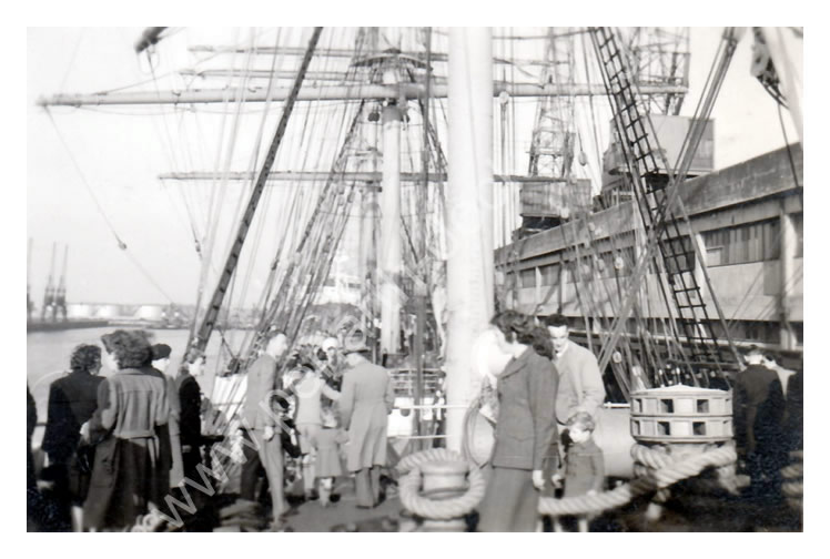 'Passat' - starboard side, looking aft from the fo'c'sle head.