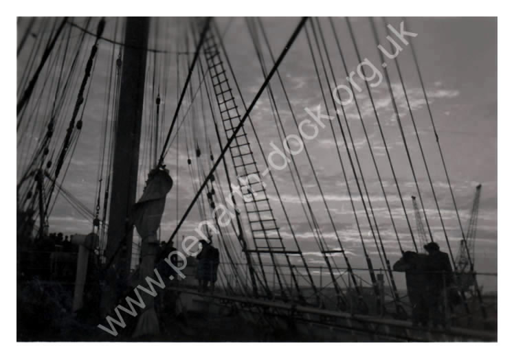 'Passat' - the starboard jigger rigging.