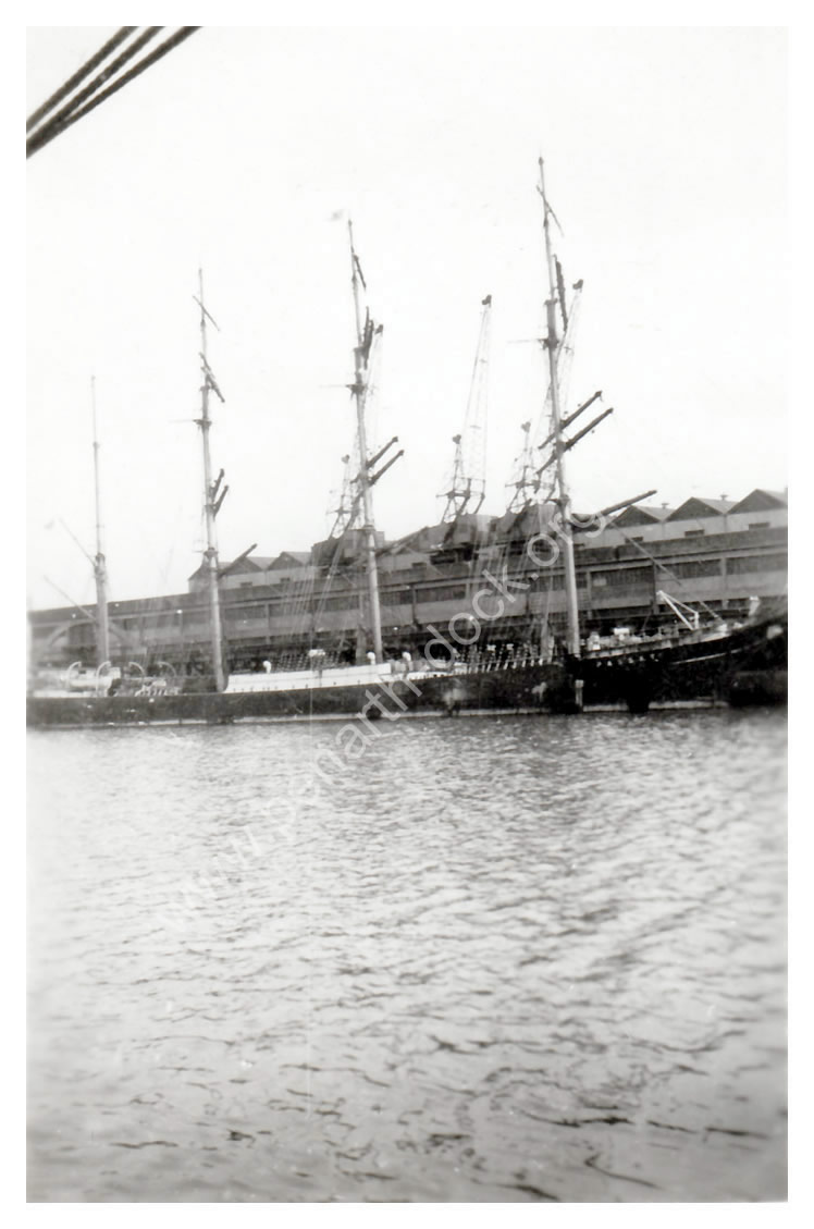 'Passat' - looking aft from the bridge deck