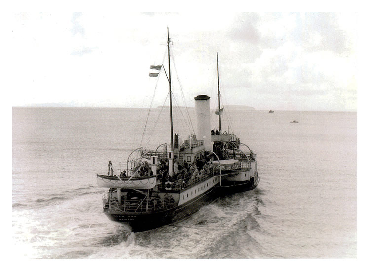 Paddle Steamer 'Glen Usk' of the White Funnel Fleet of P. & A. Campbell