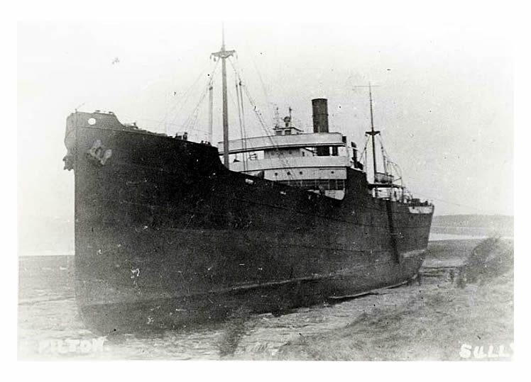 s.s. 'Pilton' ashore at Sully - a view from the bow!