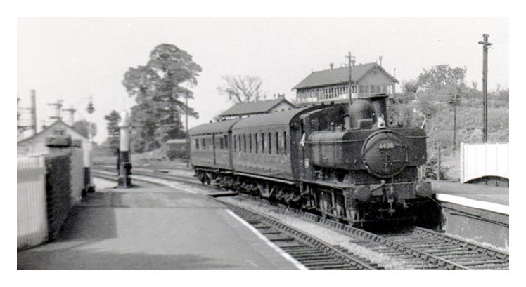 1959 - The 15:12 from Clarence Road, Cardiff, destined for Penarth Town at Penarth Dock Station.