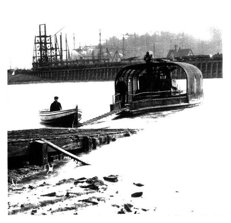 Crossing the Ely before the Subway was effected by a steam driven Chain Ferry.