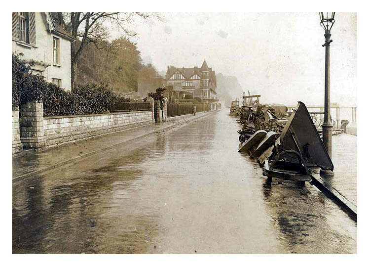 1920's - Penarth Esplanade.