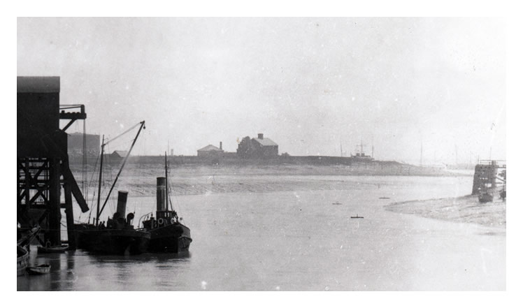 July 1925 which shows the caretaker's houses and adjacent entry building to the Ely Tidal Harbour Subway.